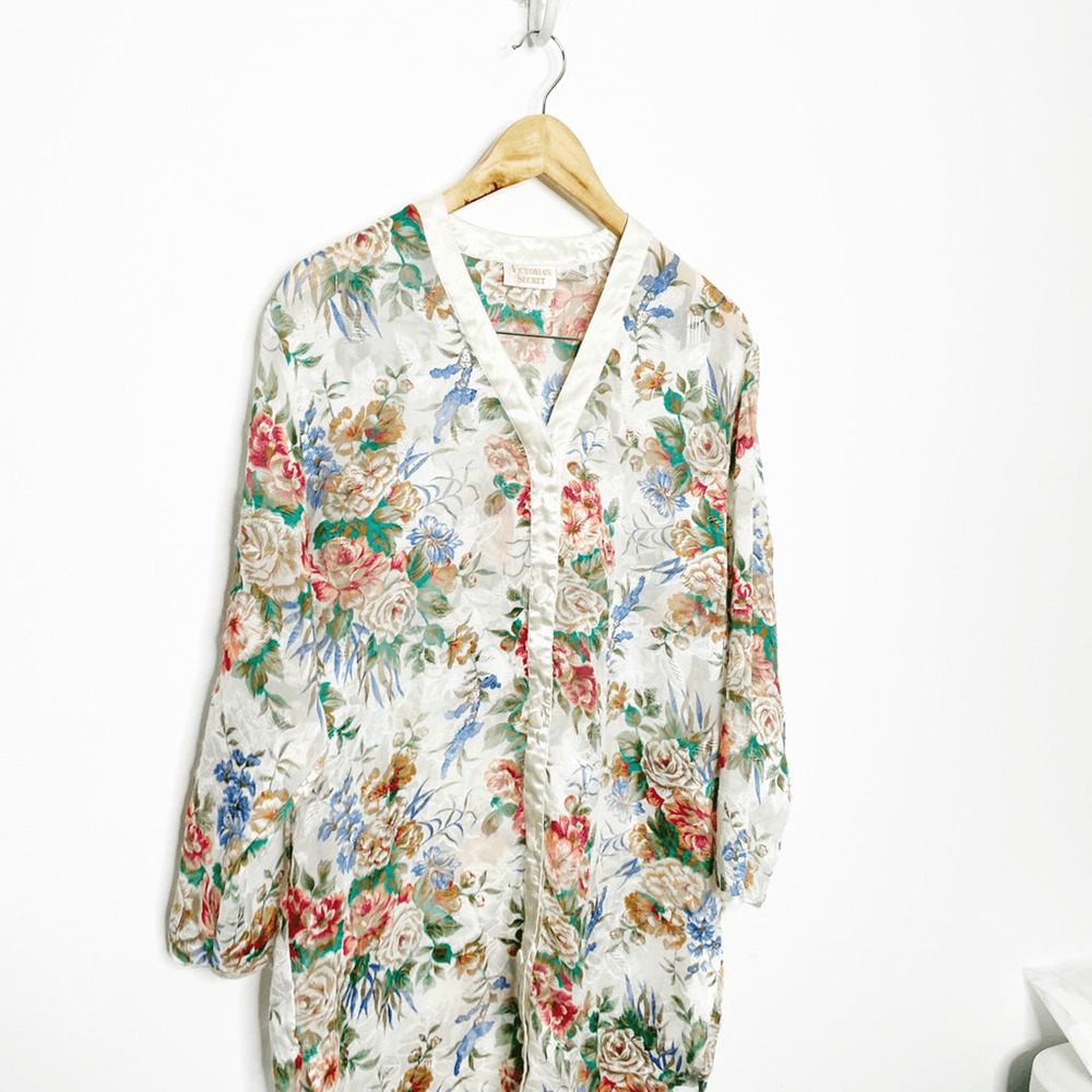 VTG 80s 90s Victoria's Secret Gold Label FLORAL oversized lace nightshirt small - Picture 3 of 5